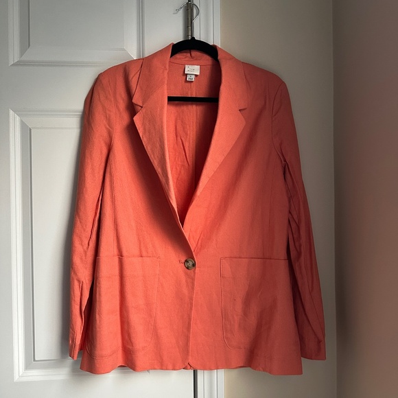 Blazer - Picture 1 of 3